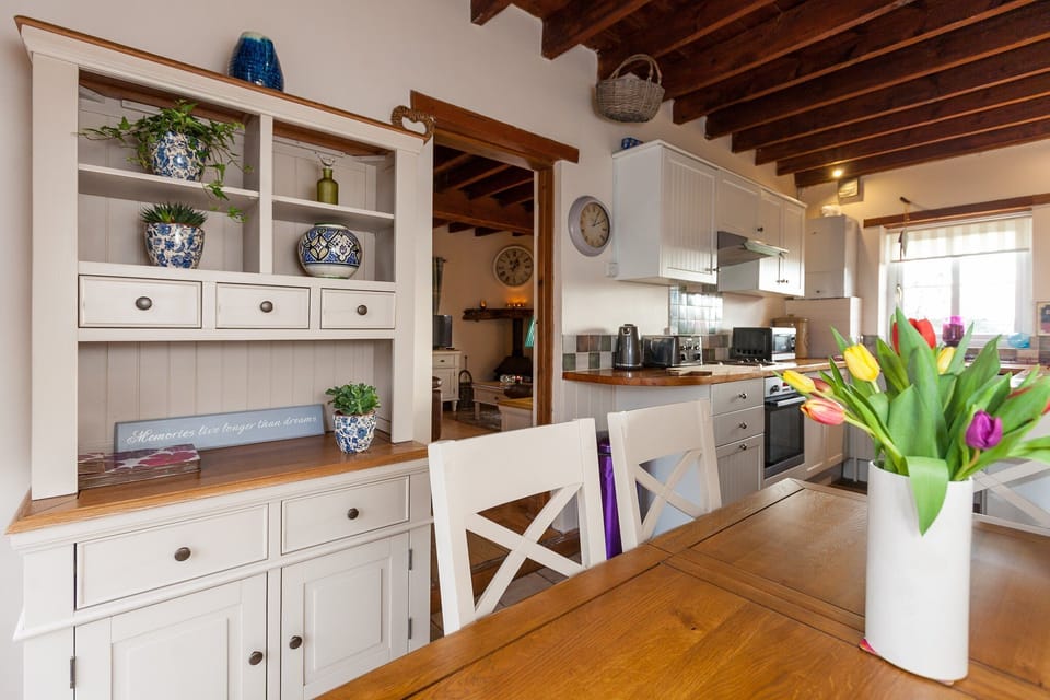 Family Cottage, Private Bathroom, Garden View (No 8 The Granary ) | Miscellaneous