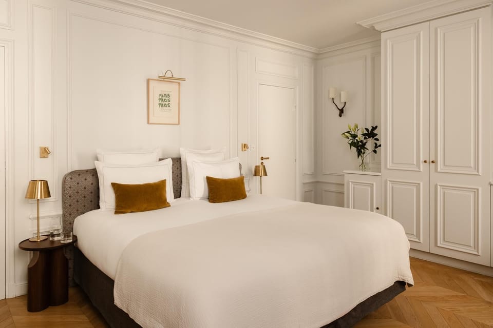 Deluxe Room | Premium bedding, in-room safe, individually decorated