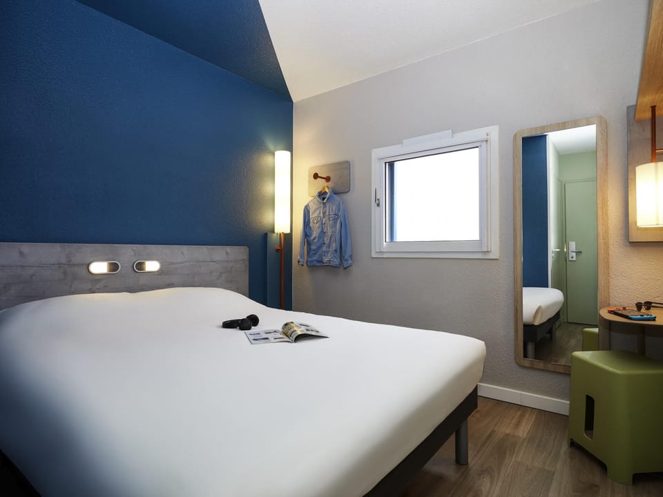 Double Room | Desk, free cribs/infant beds, free WiFi, bed sheets
