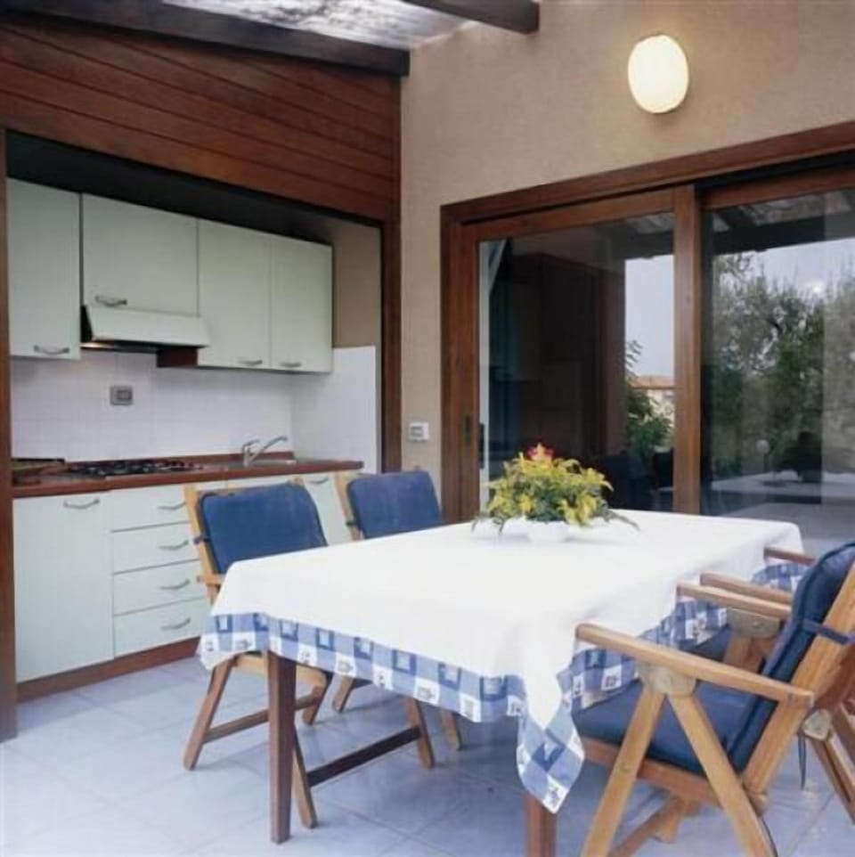 In-room dining