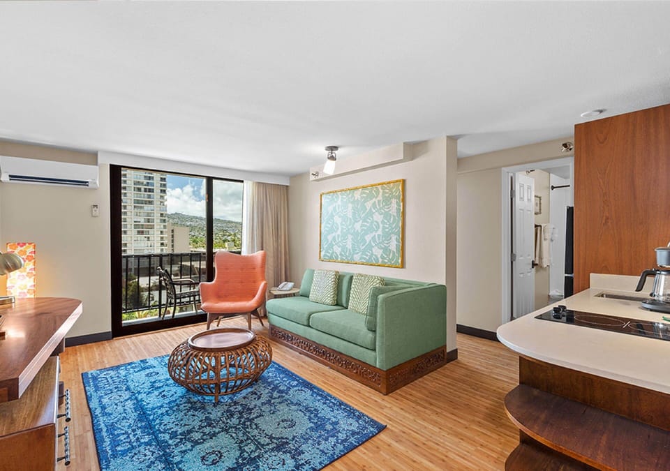 Suite, 1 Bedroom, Kitchenette, Mountain View | Living room | 32-inch LCD TV with satellite channels, TV