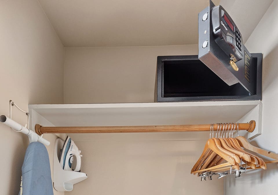 Standard Room, City View | Iron/ironing board