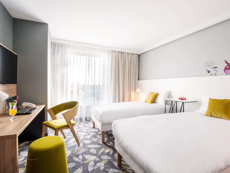 Standard Twin Room, 2 Twin Beds | Desk, soundproofing, free WiFi, bed sheets
