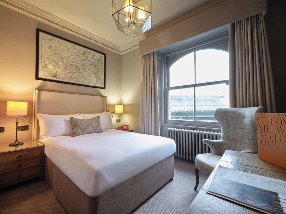 Cosy Double Room | In-room safe, desk, iron/ironing board, free WiFi