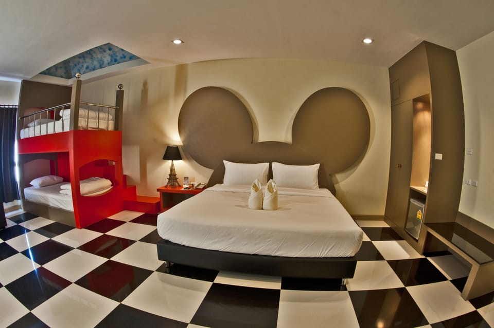 Family Twin Room, Lanai, City View | Children's theme room