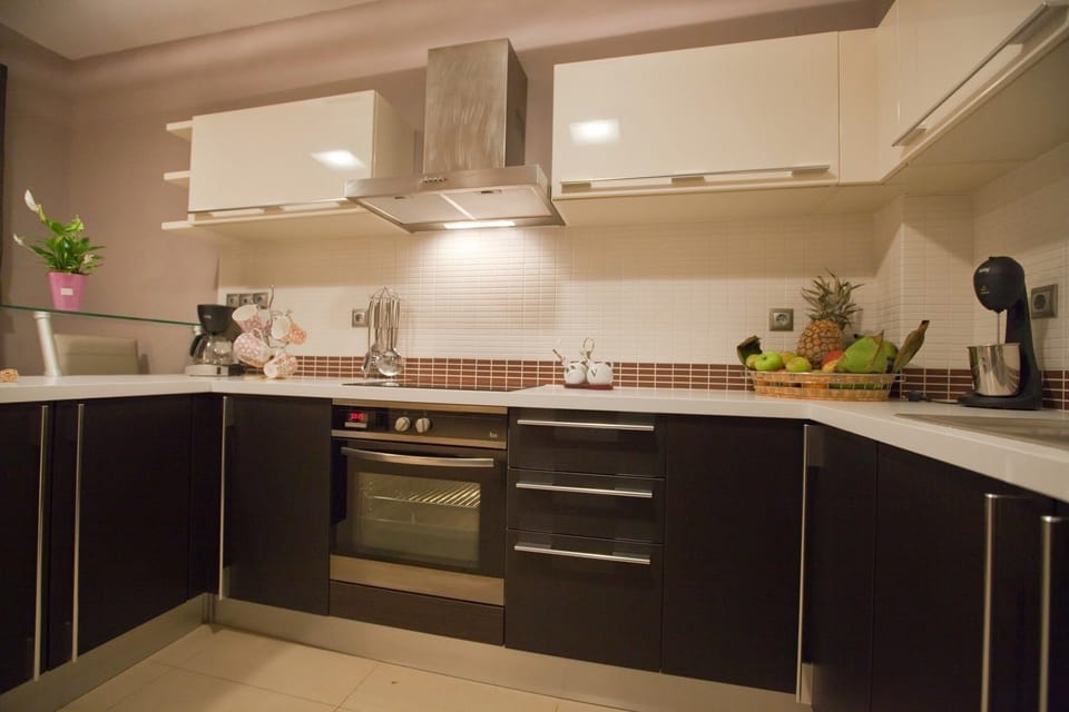 Luxury Villa, 5 Bedrooms, Beachside | Private kitchen | Full-size fridge, microwave, oven, stovetop