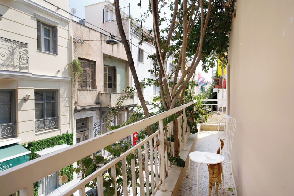 Live in Athens, Psyrri Central Apartments Bed and Breakfast in Athens