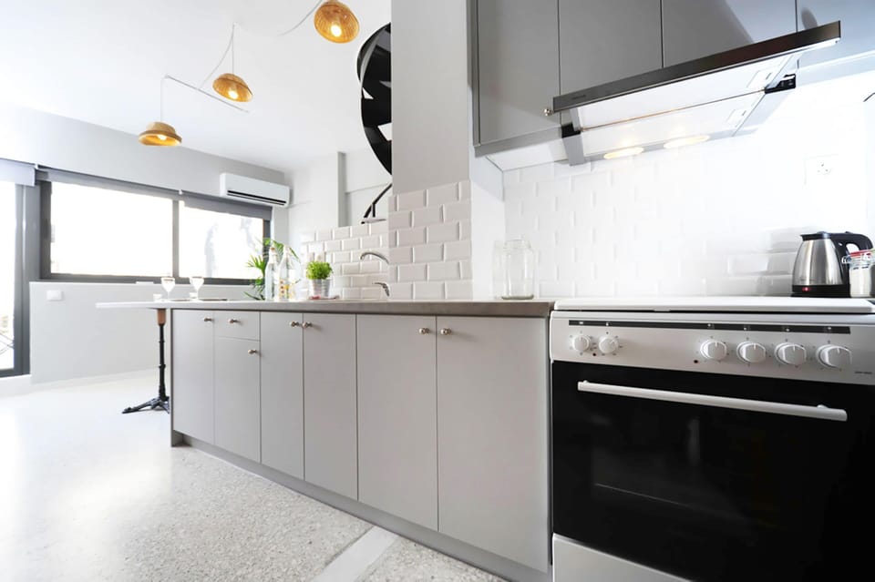 Panoramic Penthouse (Top of the world! #09) | Private kitchen | Fridge, microwave, oven, stovetop
