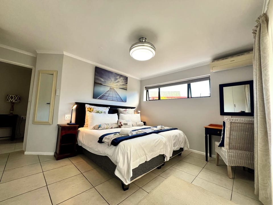 In-room safe, iron/ironing board, free WiFi, bed sheets