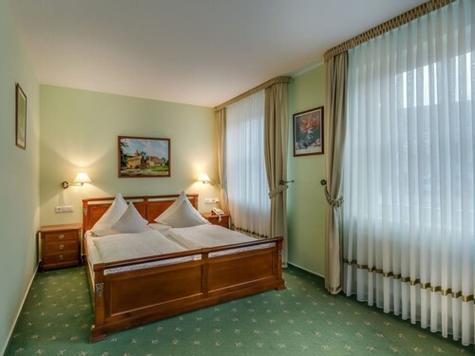 Comfort Double Room, 1 Double Bed, Non Smoking | Desk, iron/ironing board, free WiFi, bed sheets