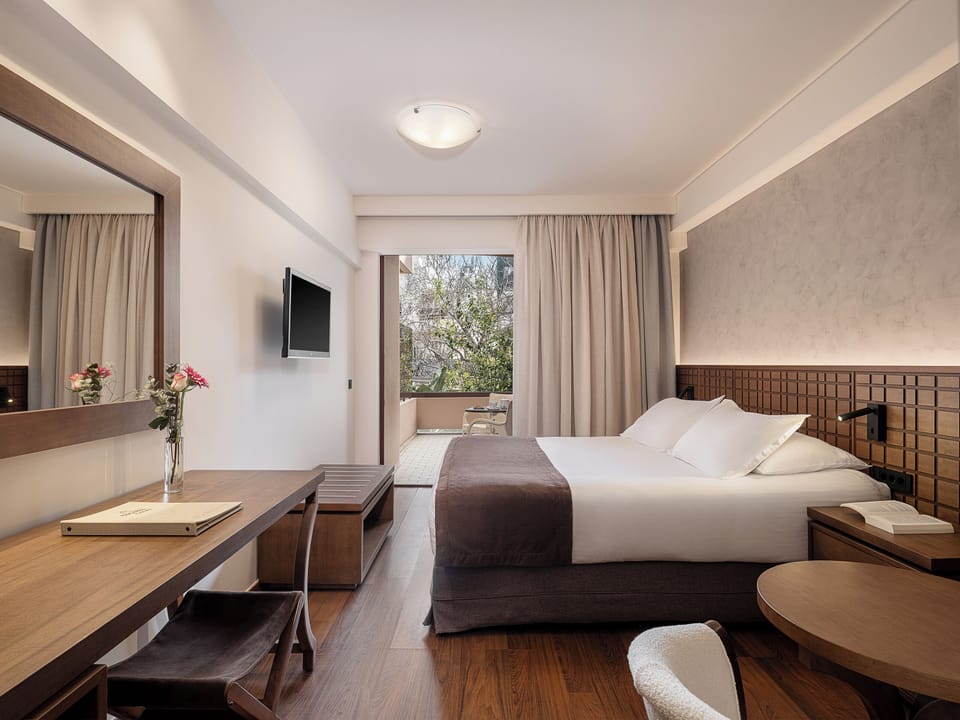 Superior Double or Twin Room, Balcony | 1 bedroom, premium bedding, down comforters, minibar