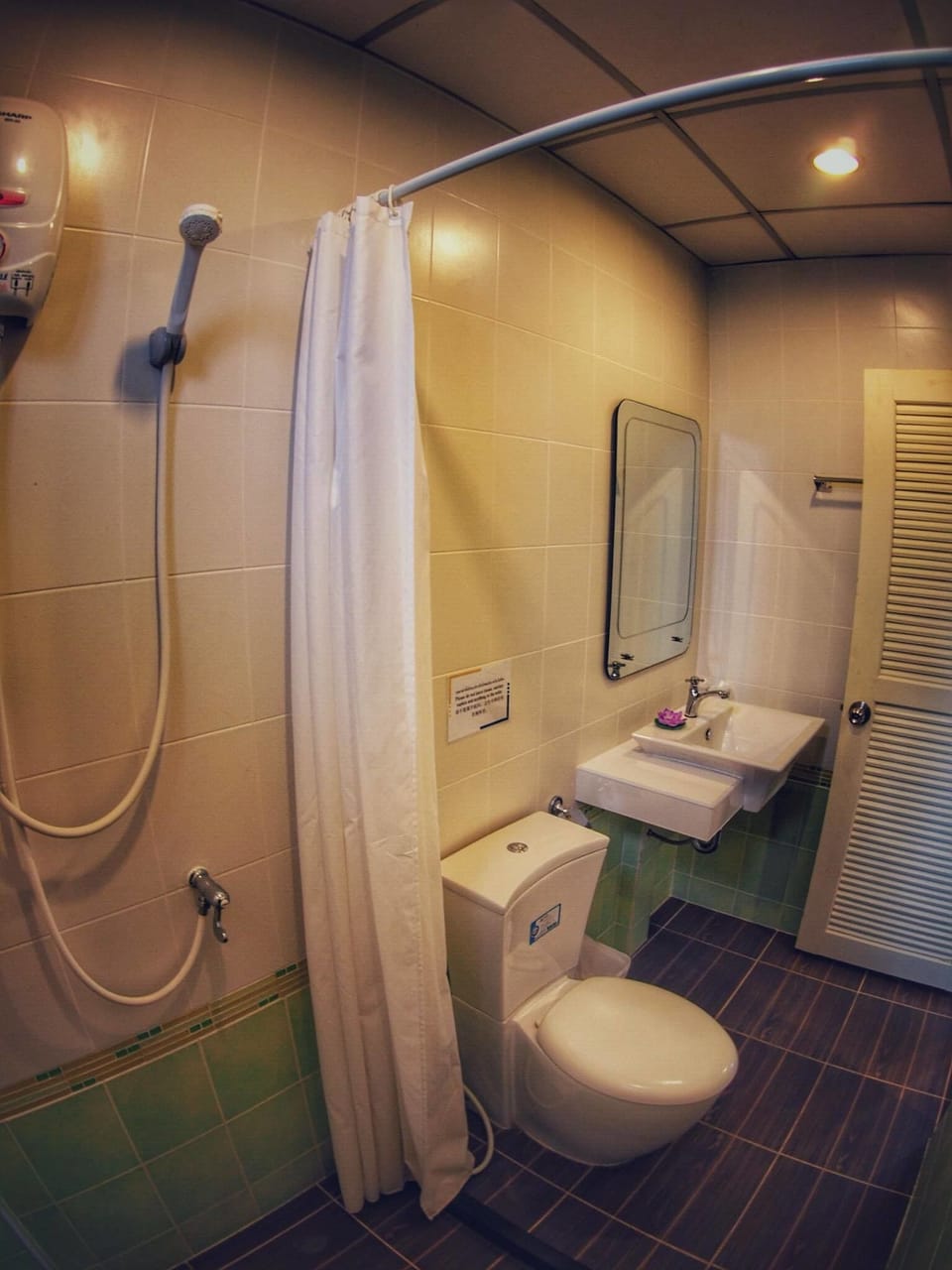 Lanta at Home Hotel in Sala Dan