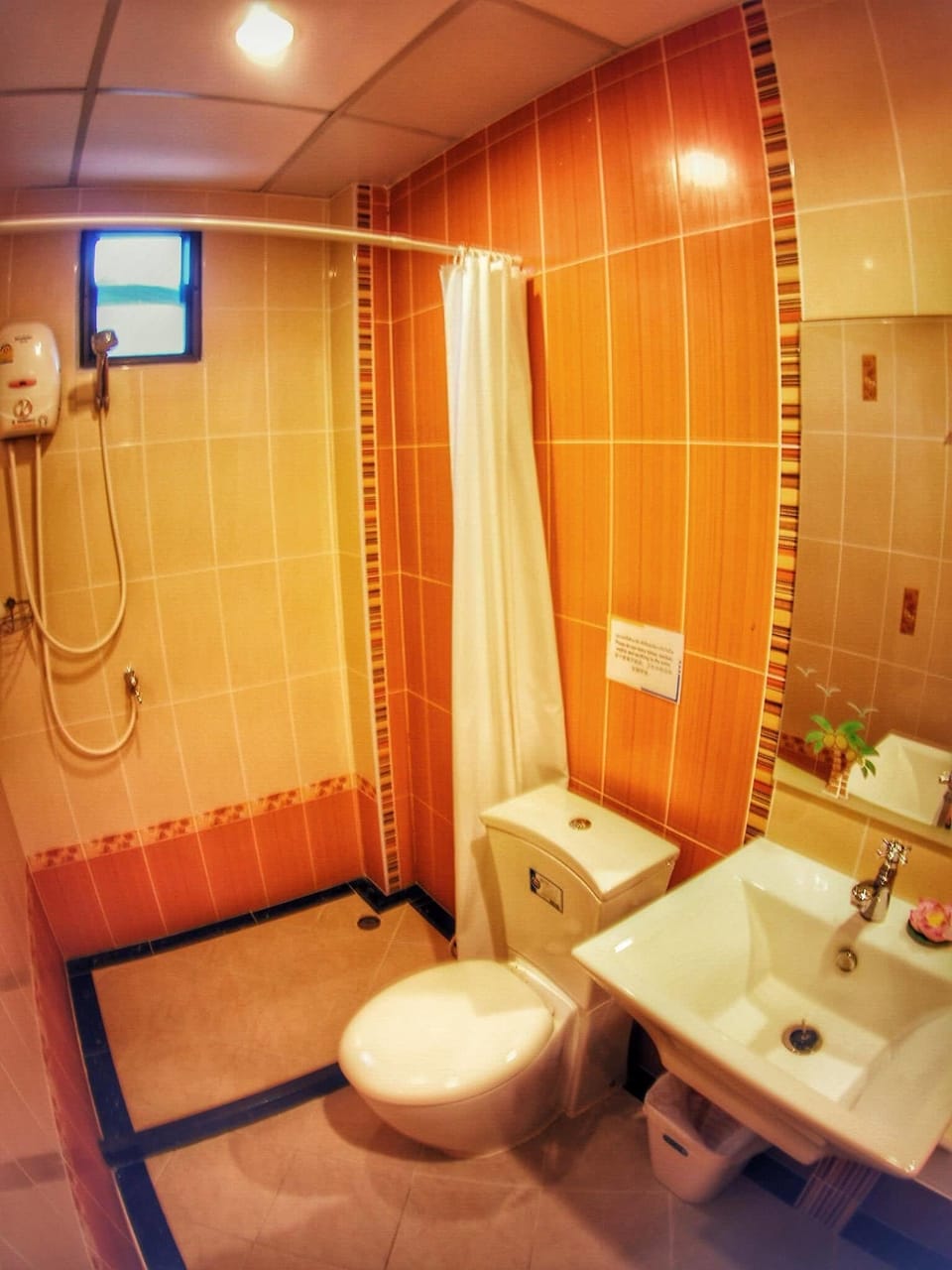 Lanta at Home Hotel in Sala Dan