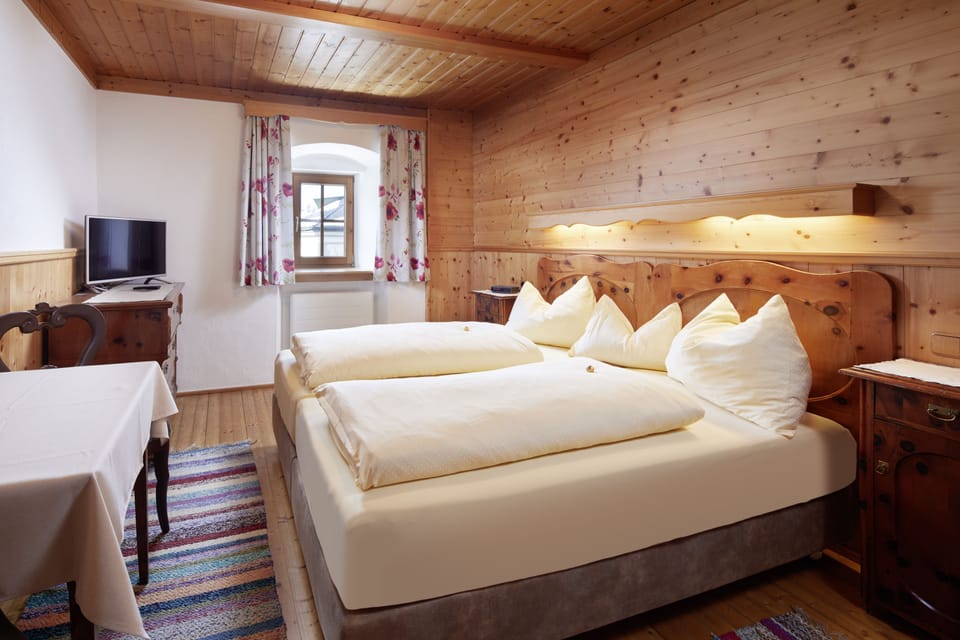 Desk, blackout drapes, free cribs/infant beds, free WiFi