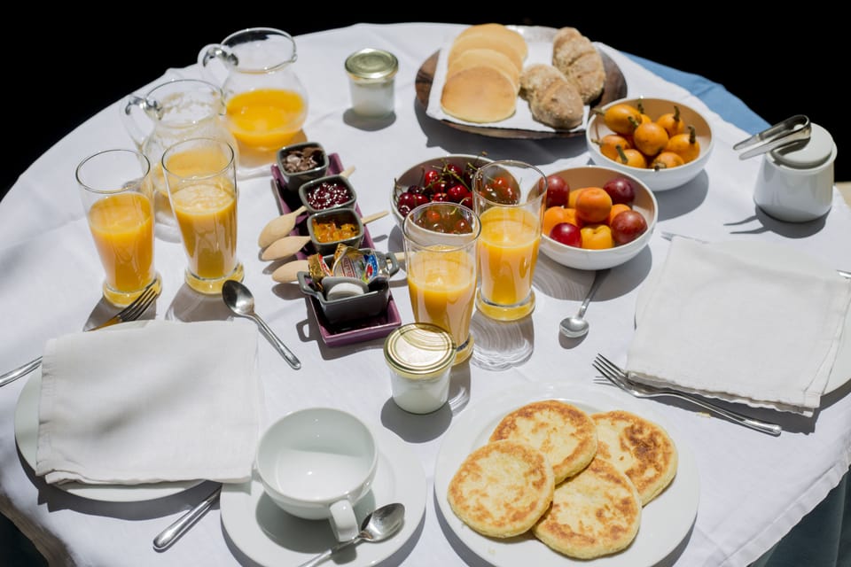 Free daily full breakfast