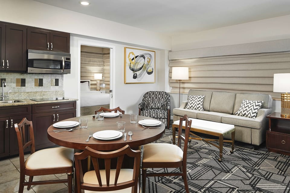In-room safe, Internet, bed sheets, alarm clocks