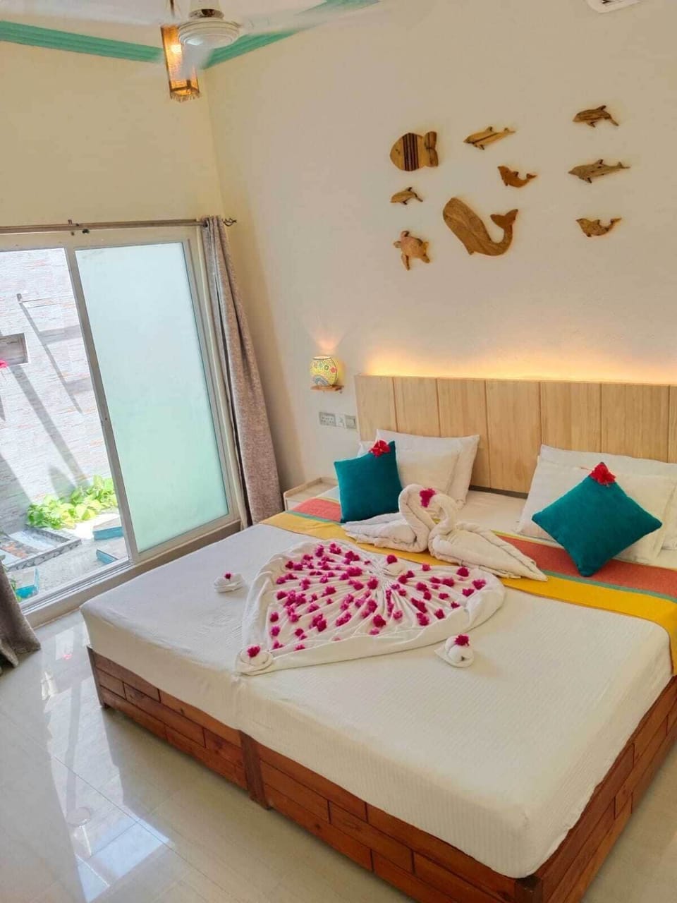 Super Deluxe Room | 1 bedroom, in-room safe, individually decorated, desk