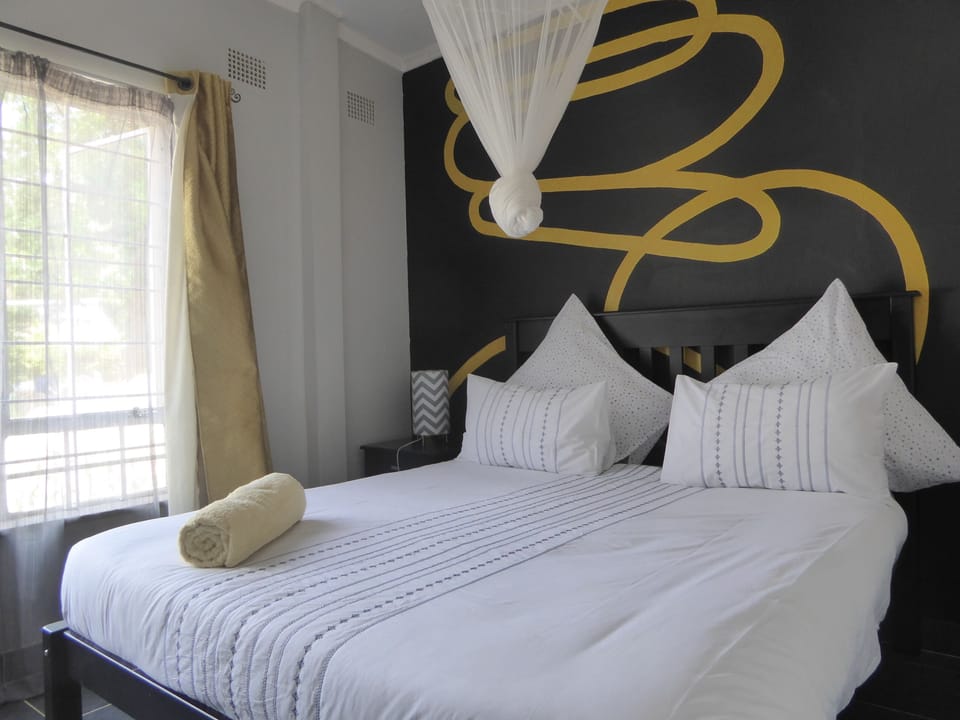 Double Room, Shared Bathroom | In-room safe, rollaway beds, free WiFi, bed sheets