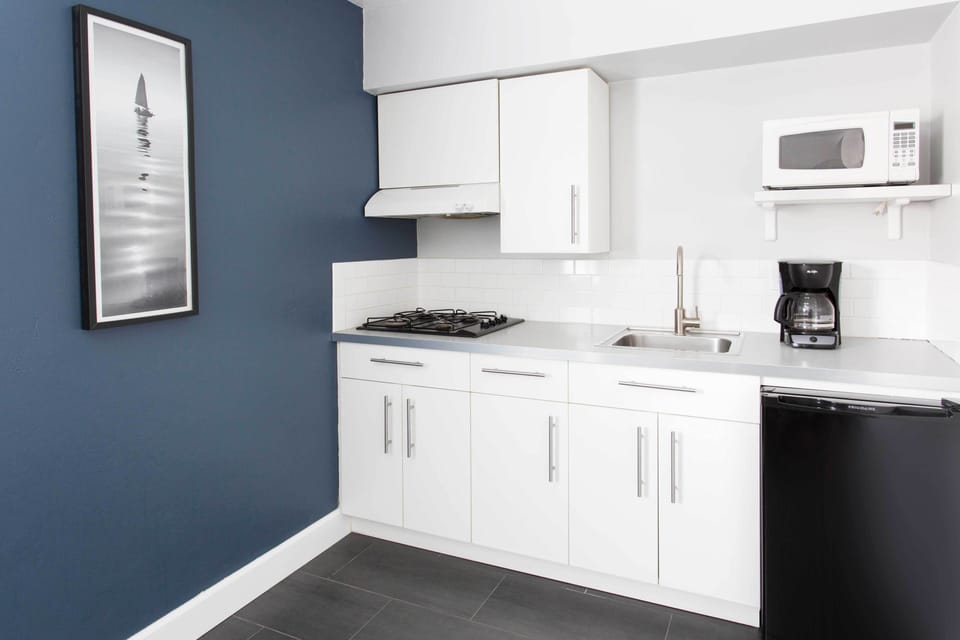 Double Queen With Kitchen | Private kitchen | Mini-fridge