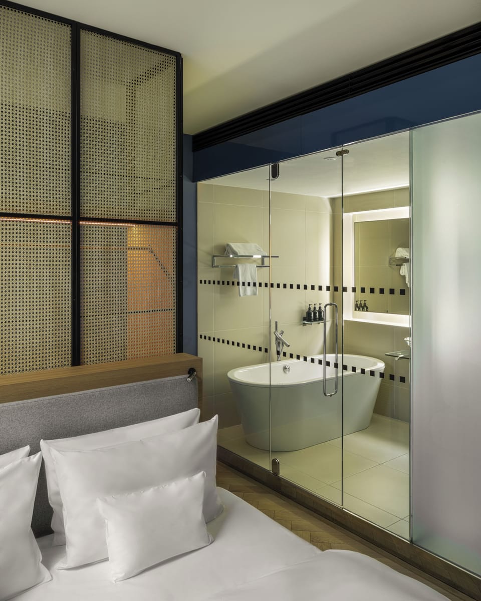 King Suite | Egyptian cotton sheets, premium bedding, down comforters