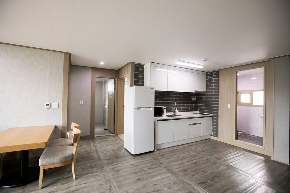 Family Suite | Living area | Flat-screen TV