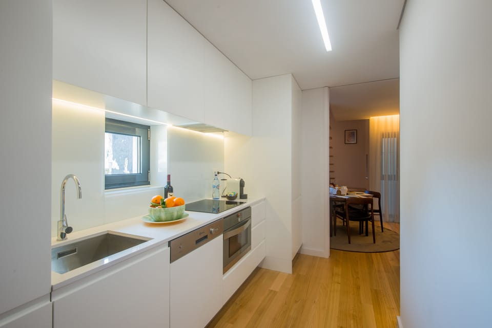 Apartment, 1 Bedroom (Duplex) | Private kitchen | Fridge, microwave, oven, stovetop