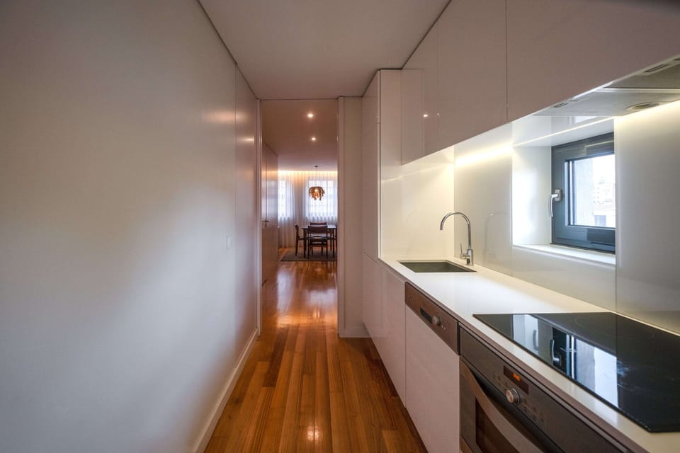 Premium Apartment, 1 Bedroom | Private kitchen | Fridge, microwave, oven, stovetop