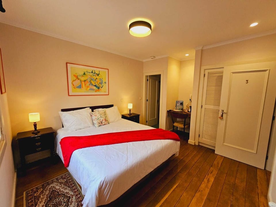 Double Room | Egyptian cotton sheets, premium bedding, in-room safe, desk
