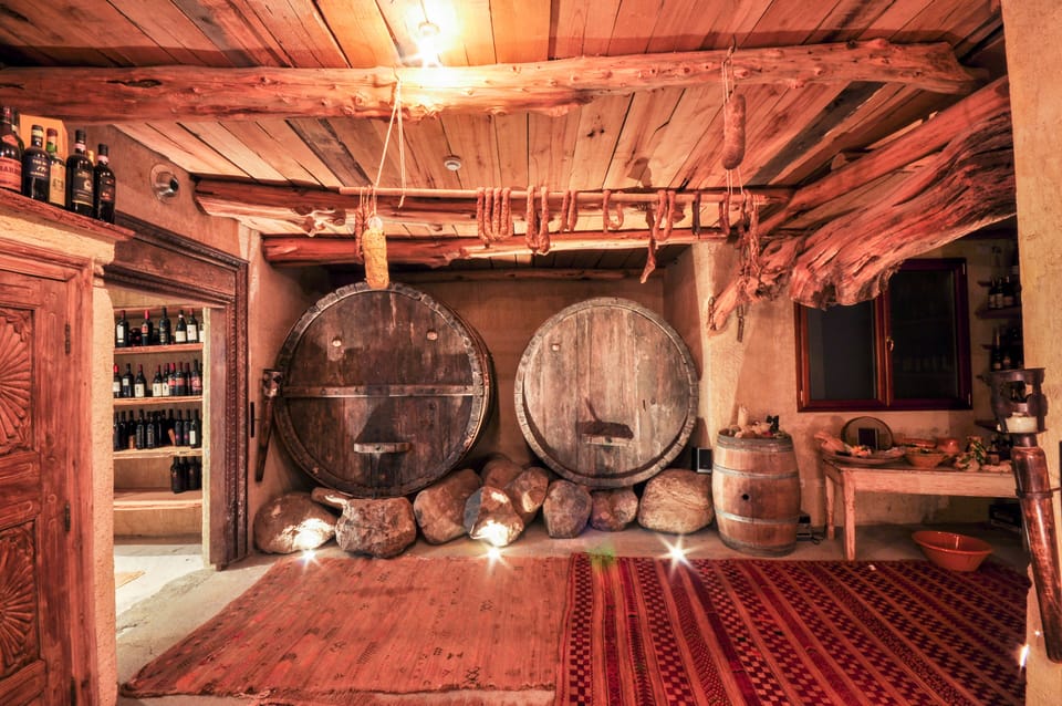 Breakfast and dinner served, garden views 