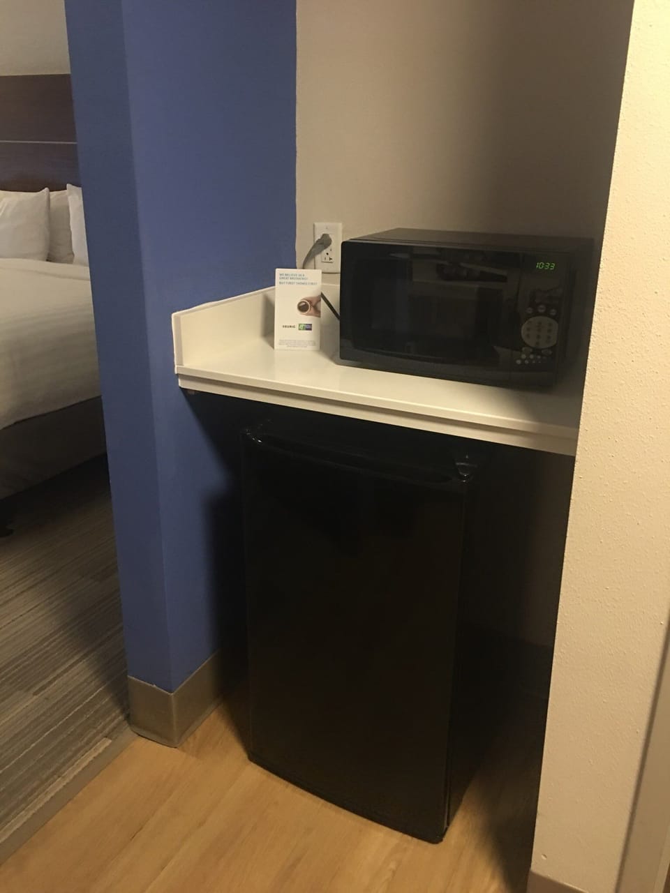 Standard Room, 2 Queen Beds, Accessible (Comm Mobil Tub) | Mini-refrigerator