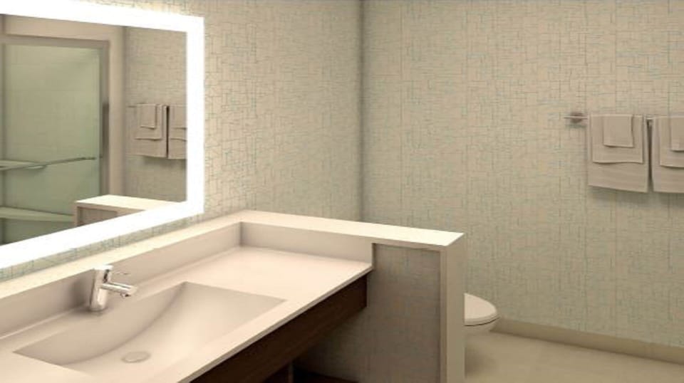 Combined shower/tub, hair dryer, towels