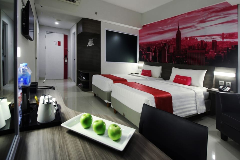 Superior Room | In-room safe, desk, free WiFi, bed sheets