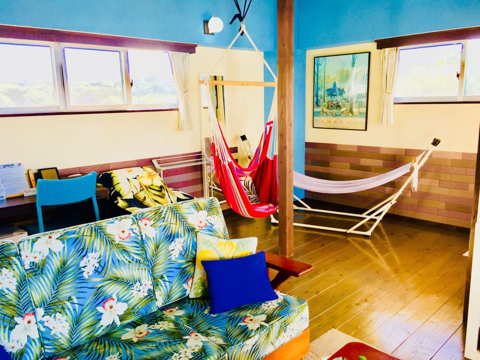 Blue Room, Non Smoking, Ocean View | Room amenity