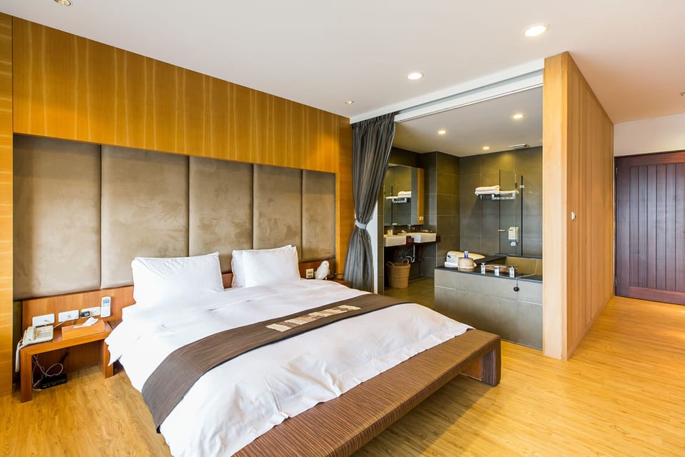Classic Double Room | Premium bedding, minibar, individually decorated, blackout drapes