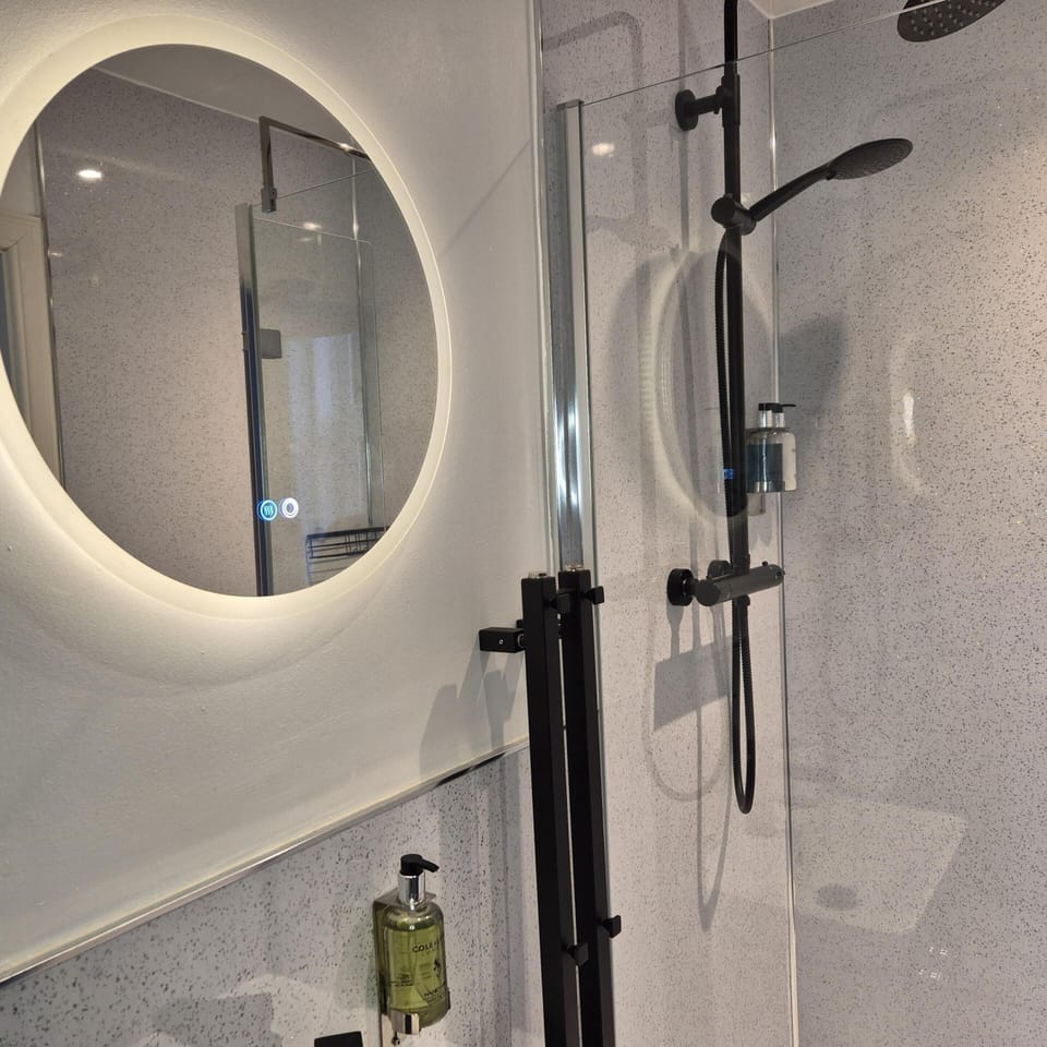 Twin Room, Ensuite (Room 4)