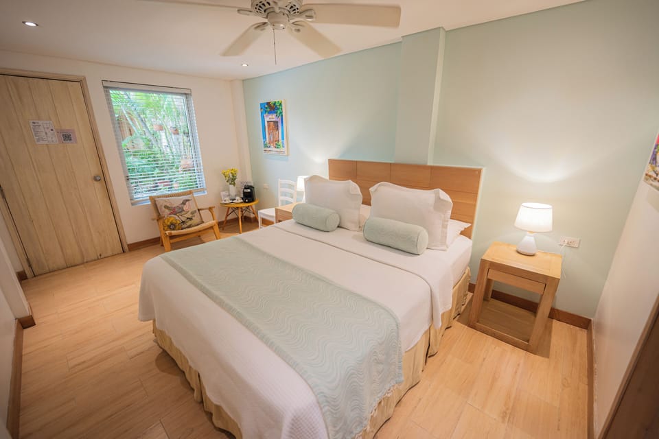 Standard Double Room | Premium bedding, in-room safe, iron/ironing board, rollaway beds