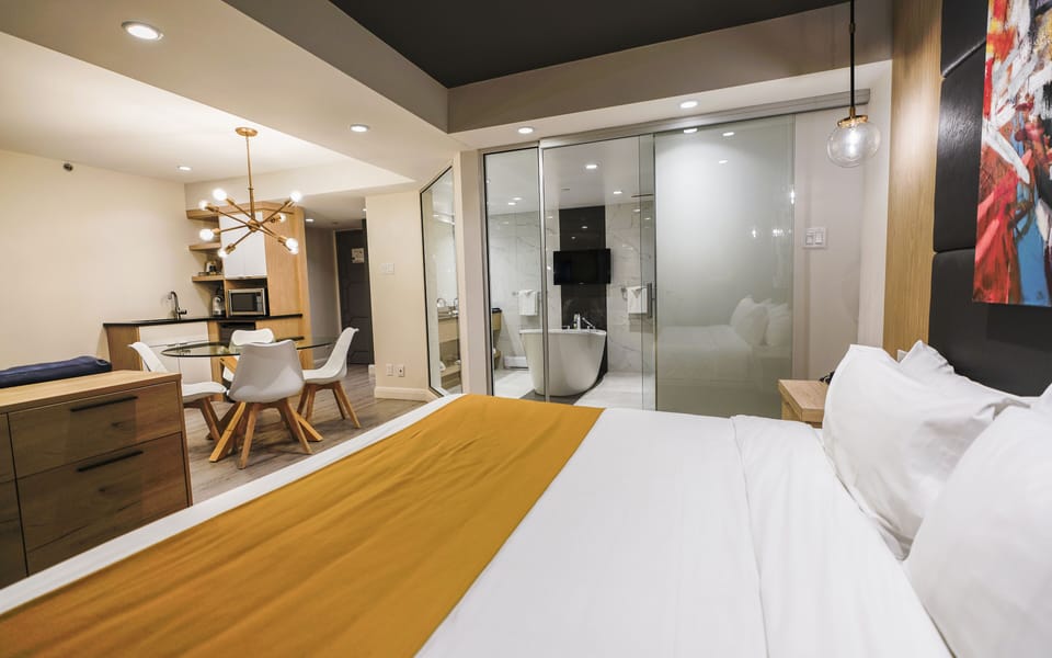 Queen bed Suite - Asian Theme | Blackout drapes, iron/ironing board, free WiFi, bed sheets