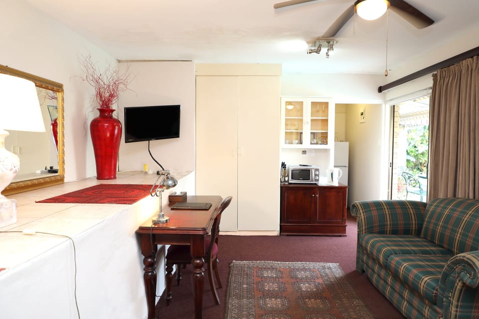 Executive Studio Suite | Balcony