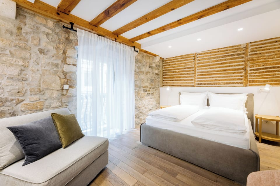 Delux Double Room, Balcony, City view | Minibar, in-room safe, desk, blackout drapes