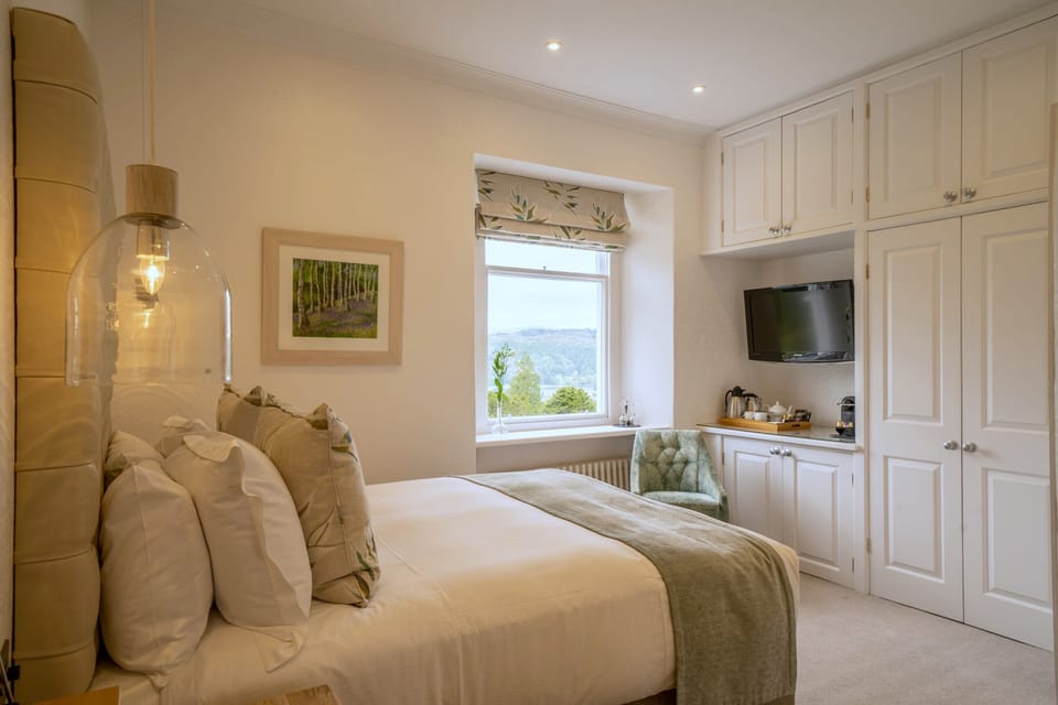 Superior Double Room | Premium bedding, blackout drapes, iron/ironing board, free WiFi