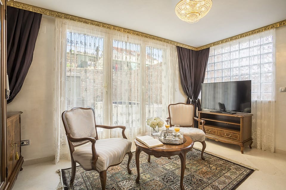 Splendida Palace Bed and Breakfast in Split