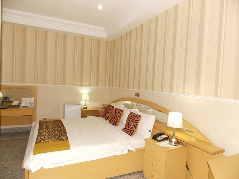 Deluxe Room | In-room safe, free WiFi, bed sheets