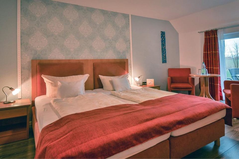 Classic Double Room, Annex Building | In-room safe, blackout drapes, free cribs/infant beds, WiFi