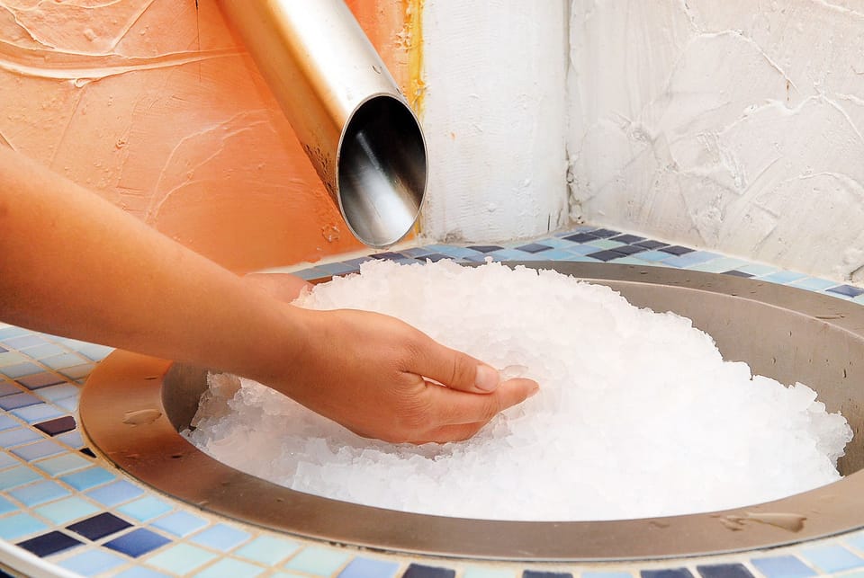 Sauna, hot tub, steam room, body treatments, hot stone massages