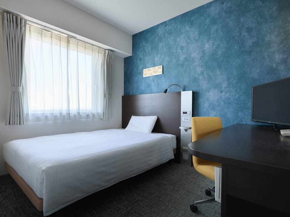 Standard Double Room, Non Smoking | Premium bedding, desk, blackout drapes, soundproofing