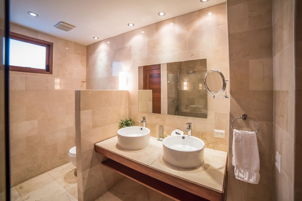 Shower, rainfall showerhead, designer toiletries