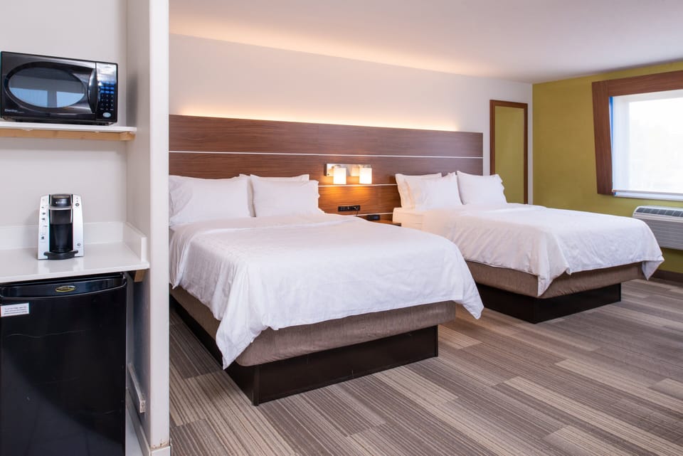 In-room safe, desk, iron/ironing board, free cribs/infant beds