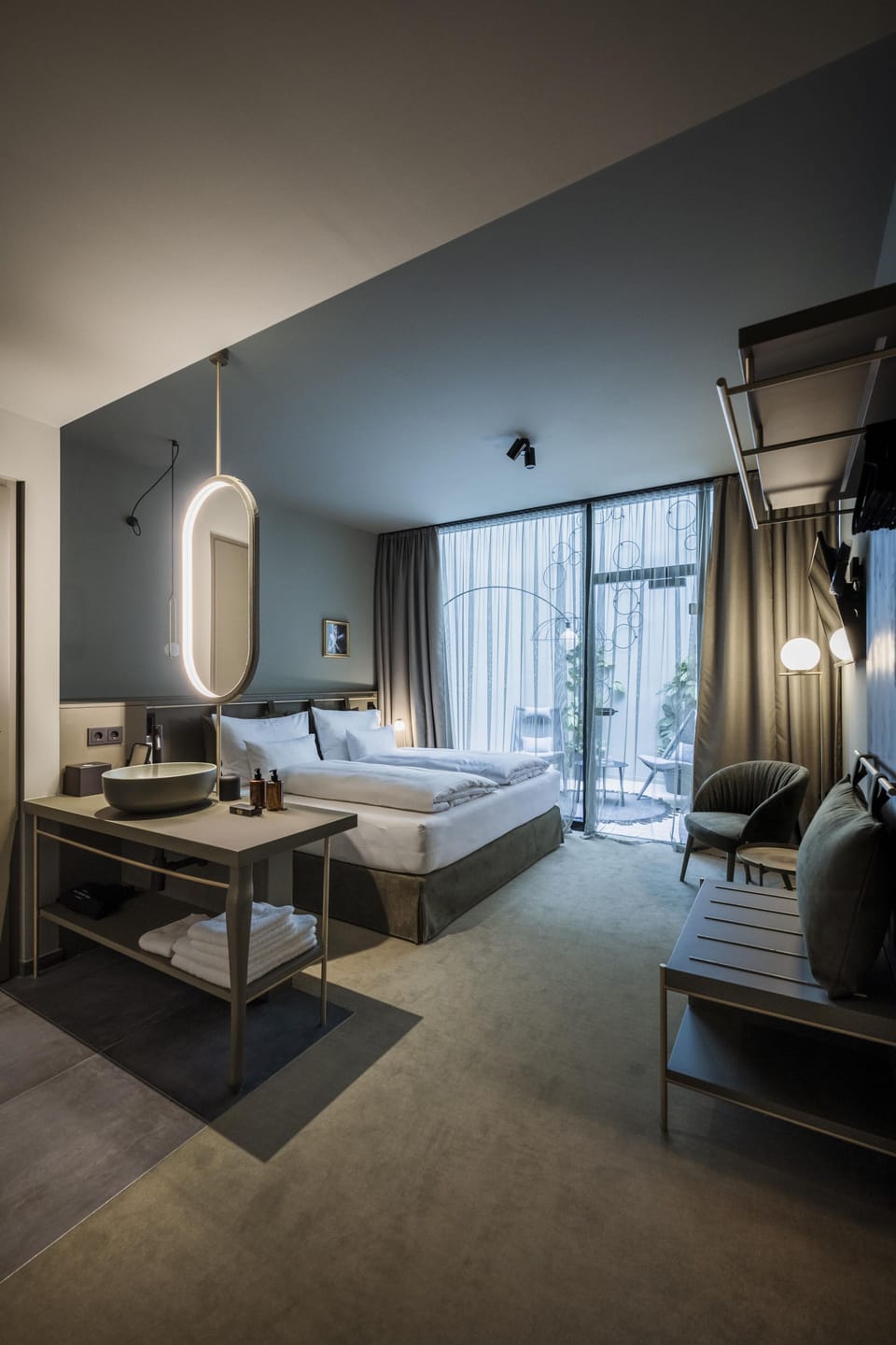 Double Room (Patio) | Hypo-allergenic bedding, in-room safe, individually decorated