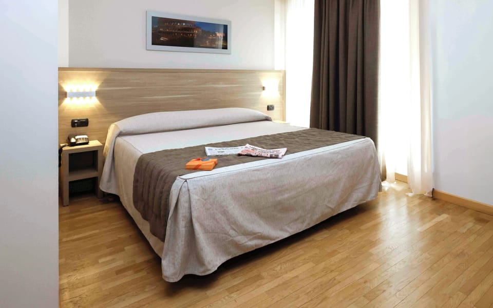 Minibar, in-room safe, desk, soundproofing