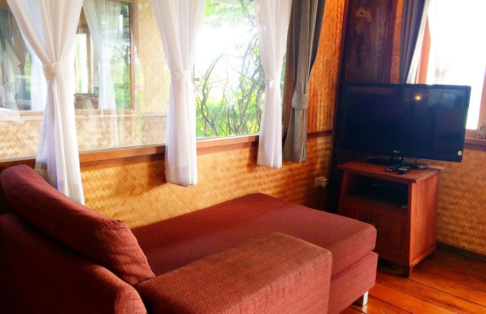 Villa With A/C (Chomjan House) | Living area | 32-inch LCD TV with cable channels, TV